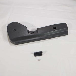 94-97 94 95 96 97 1994-1997 Nissan Hardbody Truck D21 Passenger Side Seat Bracket Trim Cover OEM