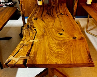 Chestnut wood dining table - Georgina