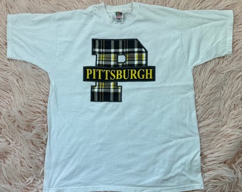 Men's Vintage XL Plaid Pittsburgh "P" T-shirt