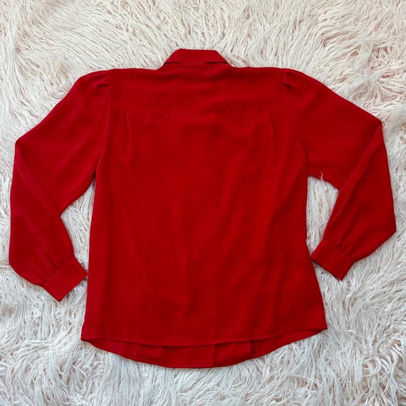 Woman's Vintage Size 8 Red Pleated Front Blouse - image 4
