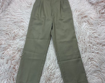 Women’s Vintage Size 12 Tan Pleated Front Trousers