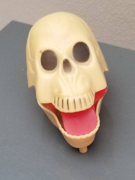 Vintage Mechanical Wind-up Chattering Skull, New Old Stock NOS