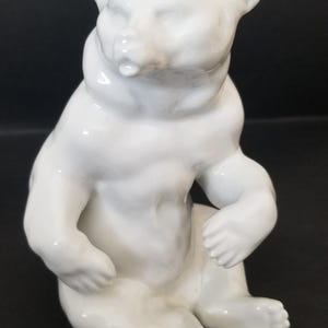 Vintage Wallendorf Germany Porcelain Bear By E.Frisch in Immaculate condition  1950&#39;s Signed