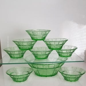 JEANETTE depression era Doris and Pansy Uranium glass bowl set 8 at 4.5 &quot; and 1 at 8.5&quot; in like new condition