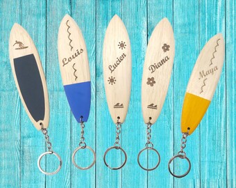 Planche de Surf Porte Clé Personnalisé en Bois, Cadeau personnalisé, idée cadeau Miniature faite à la main. Avec nom gravé, accessoire plage