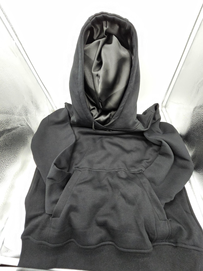Schwarz Satin Hoodie,Schwarze unisex Kapuzenpullover,dicke warme hoody,satin Kapuzen Sweatshirt. image 9