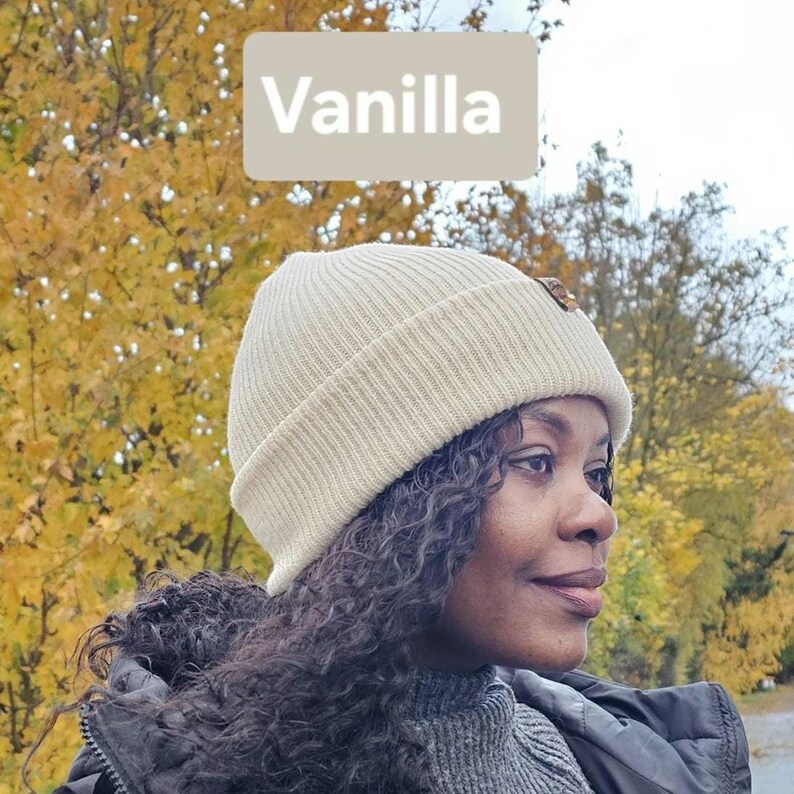Satin gefütterte Mütze,Wintermützen für Männer,Frauen,Papa Mama Geburtstaggeschenk,satingefütterte Mützen,Beanie mit breitem Umschlag, Vanilla