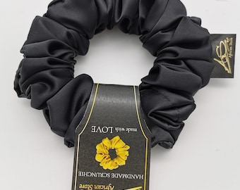 Schwarzes Satin Scrunchie, Haargummi, Brautjungfer Geschenk