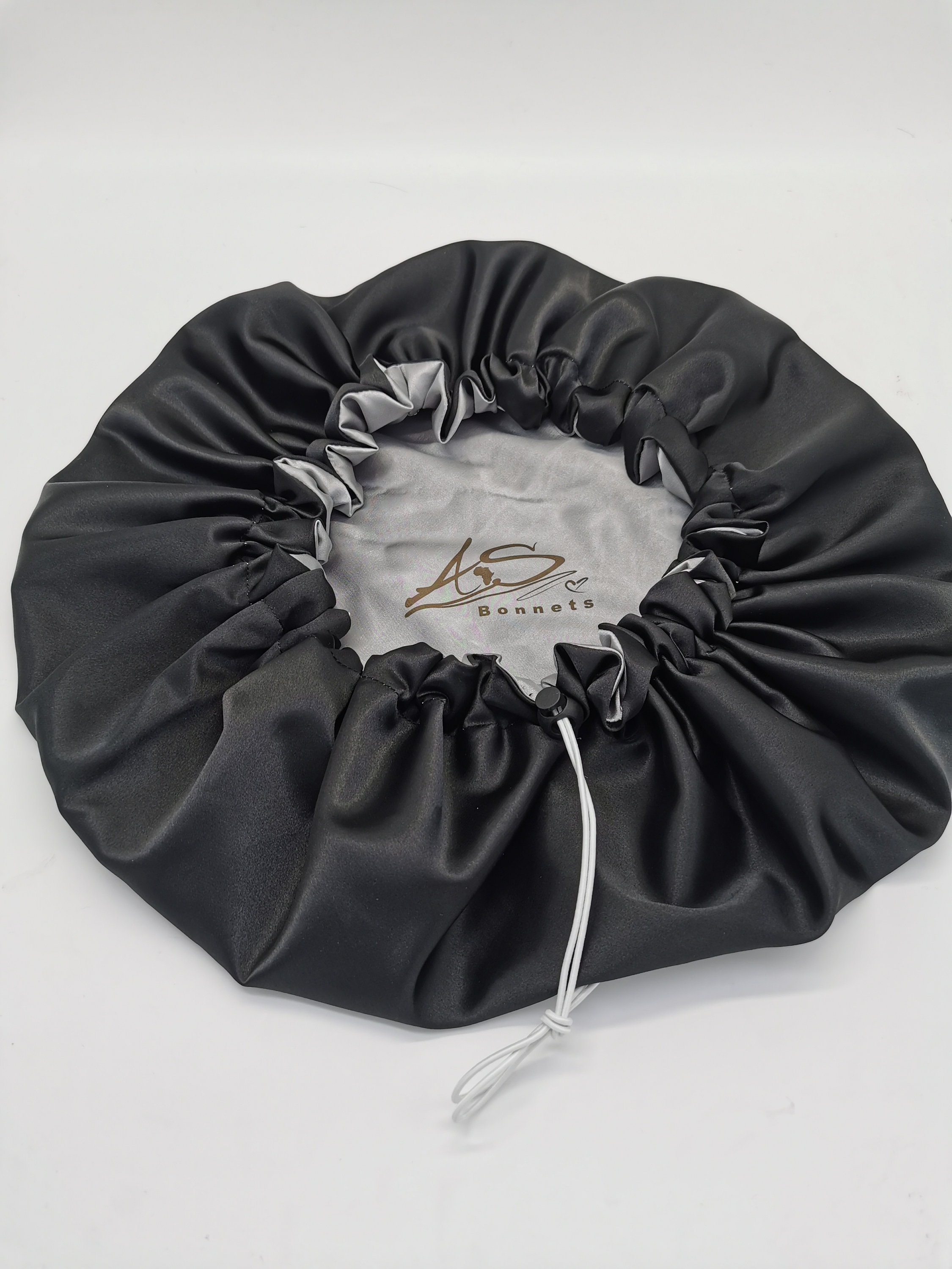 Satin-Schlafhaube Extra Groß | Doppellagig, Verstellbar Mit Bändern – Für Lockiges, Langes Haar, Schwarz