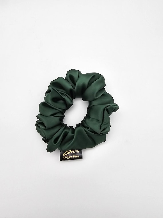 Satin-Haargummis Für Damen – 2 Stück, Elastisch, Schonend Für Die Haare, In Grün