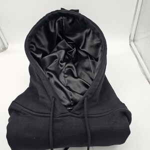 Schwarz Satin Hoodie,Schwarze unisex Kapuzenpullover,dicke warme hoody,satin Kapuzen Sweatshirt. image 15