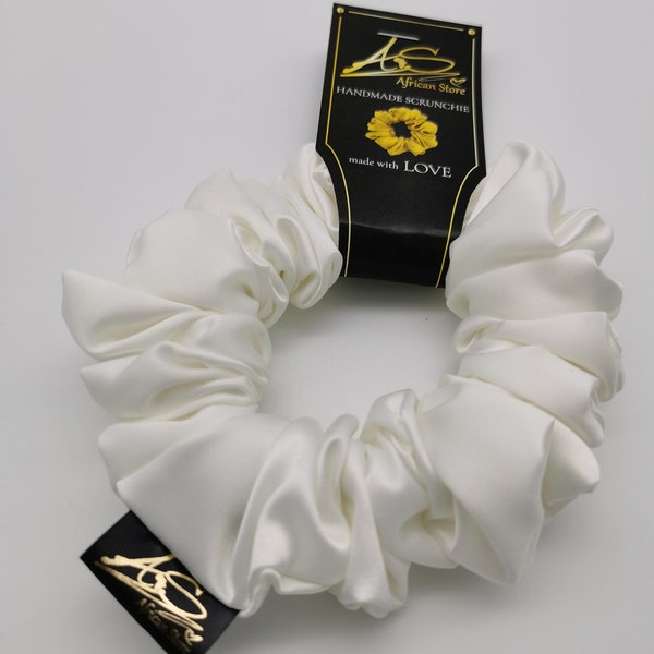 Satin Scrunchie Weiß, Frauen Haare Accessoires,Brautjungfern  Hochzeit Accessoires.Luxurious satin Haarband,Kinder Erwachsene Haargummis