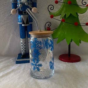 Sparkly Snowflake Glass Cup, Christmas Snowflake Beer Can Glass, Holiday Glass Iced Coffee Cup Lid and Straw, Glitter Christmas Cup