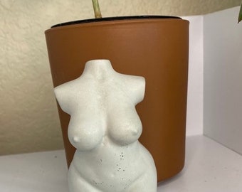 Concrete Goddess | Plus Size Female Body | Curvy Body Statue | Modern Statue | Female Goddess Statue |Concrete Decor | Concrete Bookend