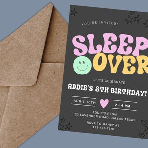 Des Mädchens Sleep Over-Geburtstags-Party Einladung, Pyjama-Party, Tween Girl Party, Preppy Smiley einladen, Instant Download