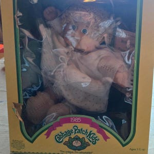 Vintage 1985 Cabbage Patch Doll In Box