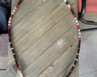 Schwarz/rot/silber/eierschale perlenkette