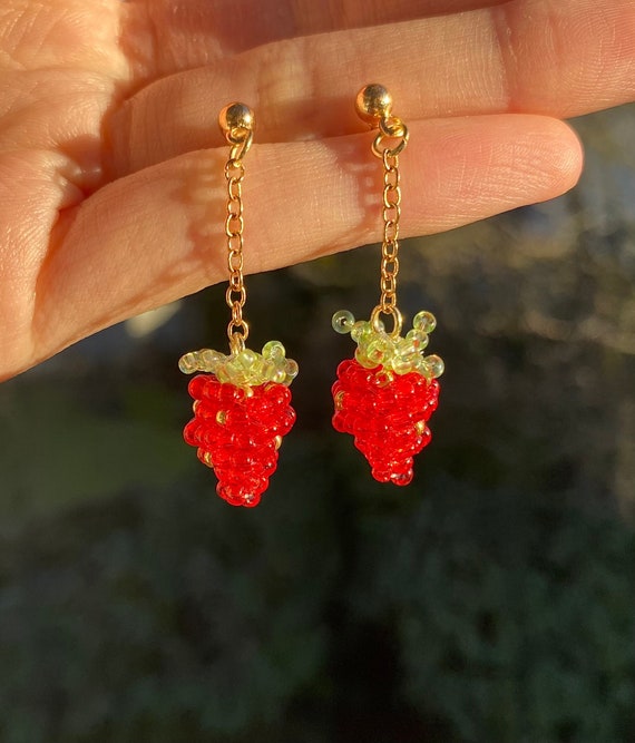Beaded Strawberry Earrings Handmade Seed Bead Earrings Gold Dangle Earrings Fruit Earrings Strawberry Jewelry Gift for Her Elegant Etsy Canada