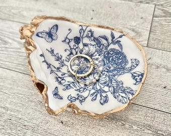 Blue Floral Oyster Shell Ring Dish, Beach Wedding, Bridal Shower Favors, Bridesmaid Gift