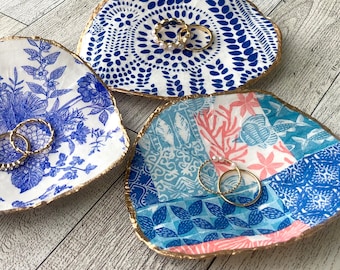 Oyster Shell Trinket Dish, Coastal Decor, Beachy Favors, Beach Wedding Gift, Hostess Gift