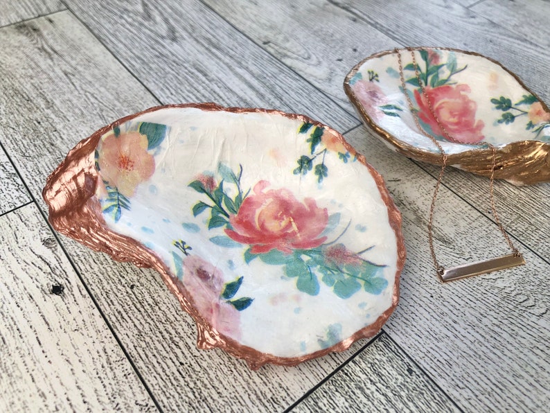 Porte-bagues coquille d'huîtres, porte-objets, décoration côtière, cadeaux de douche nuptiale, plateau à bijoux de découpage, cadeau unique Pink Roses