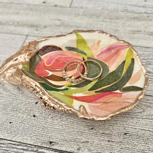 Floral Oyster Shell Ring Dish, Handmade Decoupaged Trinket Dish, Beach Themed Wedding, Bridal Shower Gift