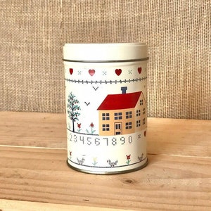 Vintage Metal Tin with Lid Round Primitive Farmhouse Kitchen Organizer Container Tea Bag Tea Storage Coffee Primitive Mid Century Victorian