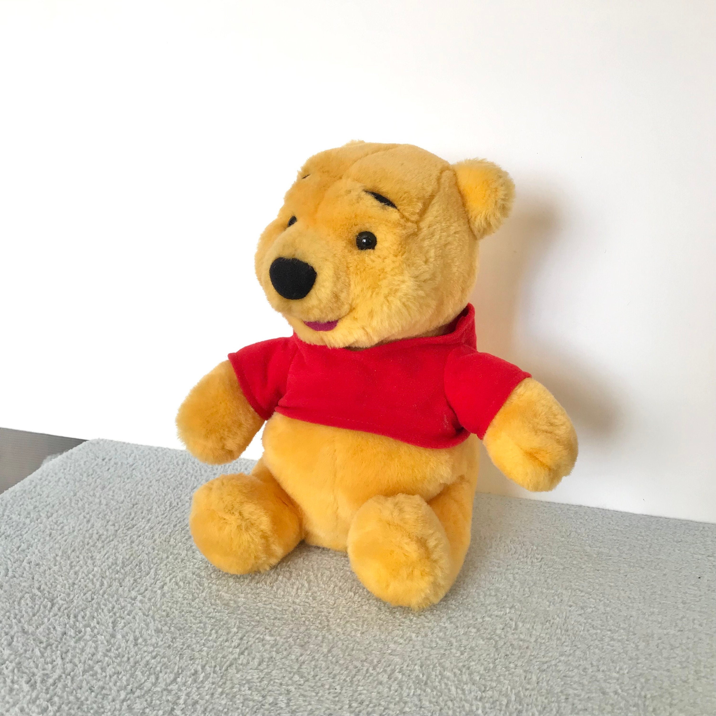 Vintage 1999 Winnie the Pooh Chat Pal Plush Treasure Winnie Pooh