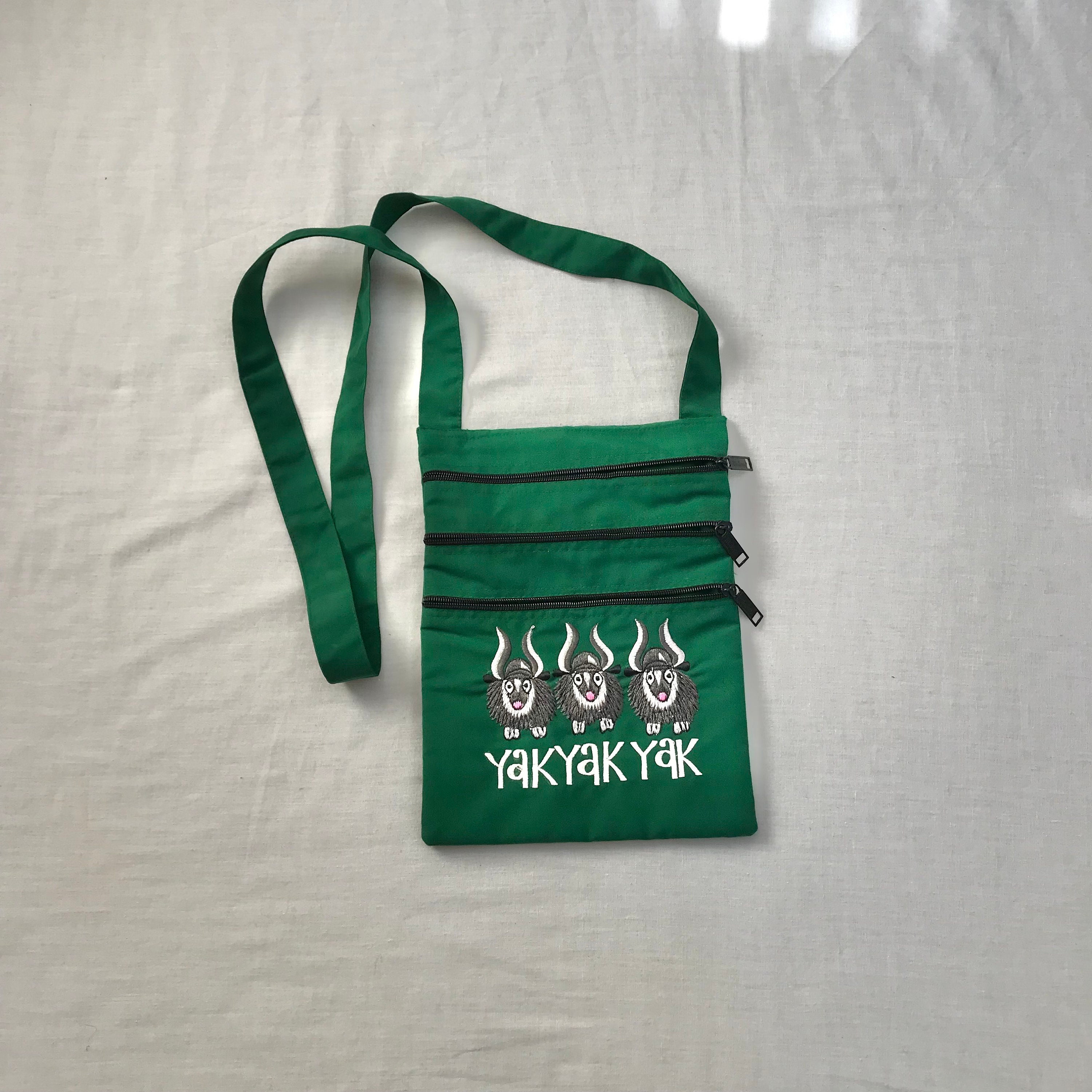 Vintage Green Yak Yak Yak Fluffy Ram Sling Bag Purse Coin Pouch Wallet Souvenir Tourist Batik Shoulder Crossbody Purse Bag Hawaiian Vacation