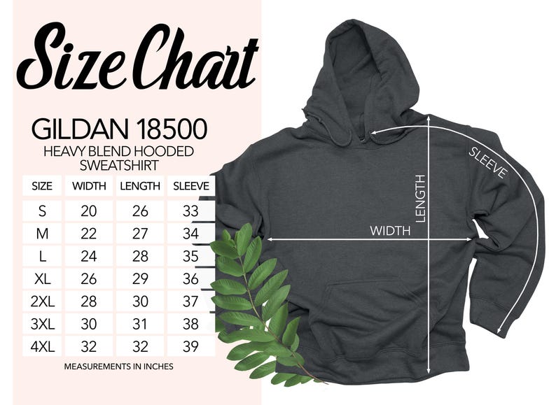 Op de afbeelding: Een donkergrijze hoodie met een maattabel. De tabel geeft de afmetingen in inches voor breedte, lengte en mouw voor de maten S tot en met 4XL. De hoodie is een Gildan 18500 Heavy Blend.