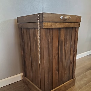 Rustic Wood 13 Gallon Kitchen Trash Can