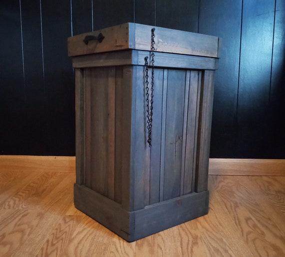 Farmhouse Trash Can, Kitchen Garbage Can, Rustic Trash Bin