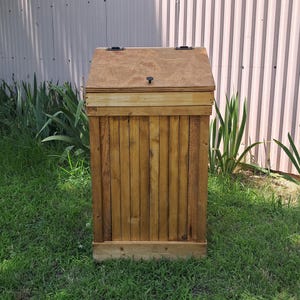 French Country Wooden 30 Gallon Dog Proof Trash Can with Removable Lid, Kitchen Trash Can, Country Kitchen Trash Bin, Garbage Can, Large
