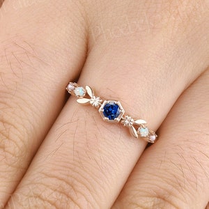 Vintage Natural Sapphire Birthstone Stacking Ring Delicate Inspire Flower Wedding Band Unique Opal Pearl Rings for Women Anniversary Gift