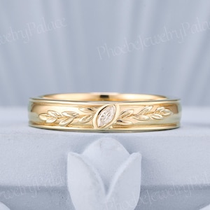 Vintage Men&#39;s Wedding Band Nature Inspired Hand Engraved Rings for Him Custom Wedding Band Leaf Stacking Band Rings for Men Anniversary Gift