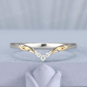 Unique Curved Wedding Band Two Tone Gold Minimalism Diamond Band Vintage Wedding Rings for Women Moissanite Stackable Ring Chevron Band