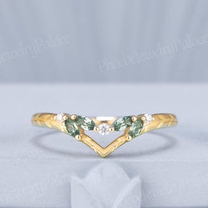 Natur Inspirierter Grüner Saphir Ehering Doppelband Blattgravur Ehering Marquise Gold Handgemachter Ring Stapelband