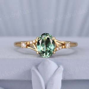 Delicate Green Sapphire Engagement Ring Vintage Oval Wedding Ring Gold Diamond Rings for Women Custom Handmade Jewelry Gift for Her