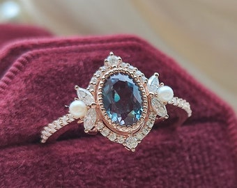 Vintage Alexandrite Engagement Ring Delicate Oval Wedding Ring Solid Gold Diamond Halo Promise Ring Unique Anniversary Gift for Her Custom