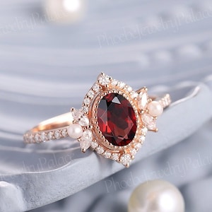 Vintage Oval Shaped Garnet and Pearl Engagement Ring Art Deco Ruby Filigree Solid Gold Wedding Ring Unique Birthstone Ring Anniversary Gift
