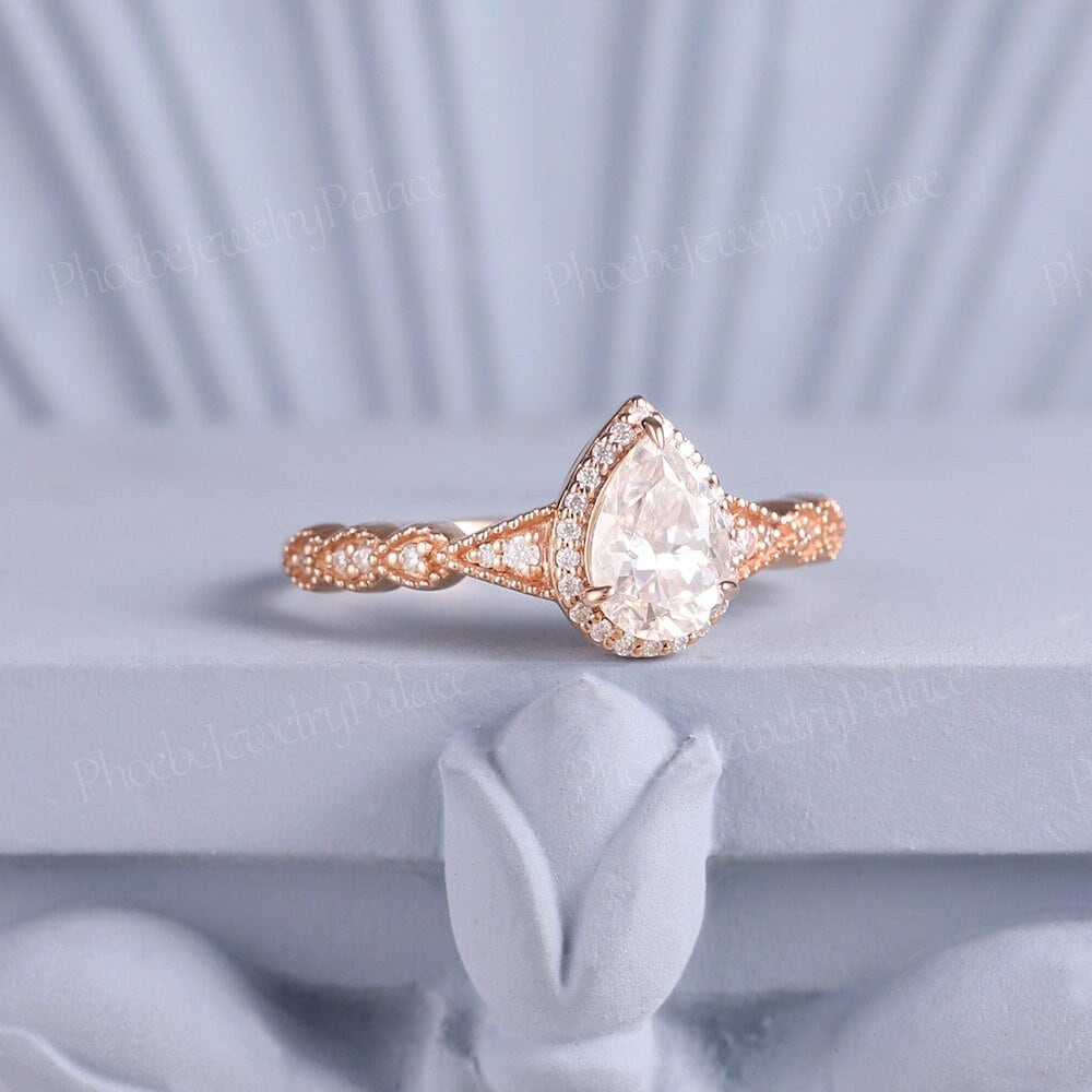 Vintage Pear Moissanite Engagement Ring Solid Gold Rings for Women Halo Moissanite Diamond Cluster Milgrain Ring Handmade Anniversary Gift