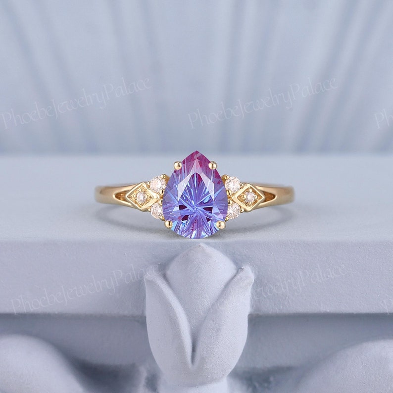 Art Deco Alexandrit Verlobungsring Star Cut Einzigartige Hochzeitsringe für Frauen Gold Minimalismus Ring Handgemachtes Geschenk für sie bestanden Geschenk Bild 1