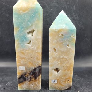 Caribbean calcite tower