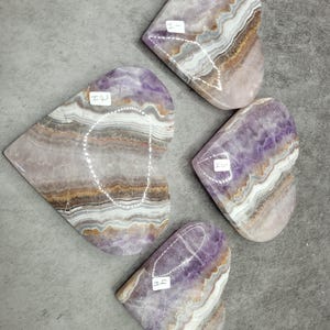 Amethyst lace Agate heart