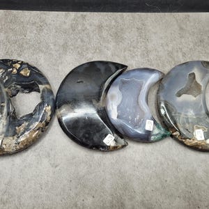 Volcano agate moon