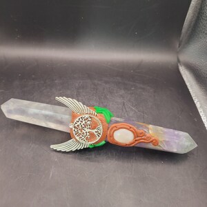 Fluorite and clear quartz crystal wand
