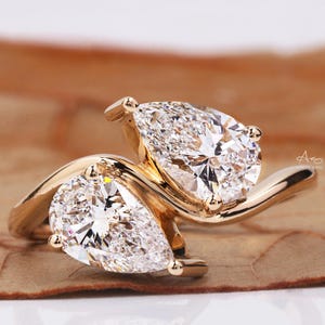 Toi Et Moi Ring: Pear Cut Lab Grown Diamond Two Stone Ring