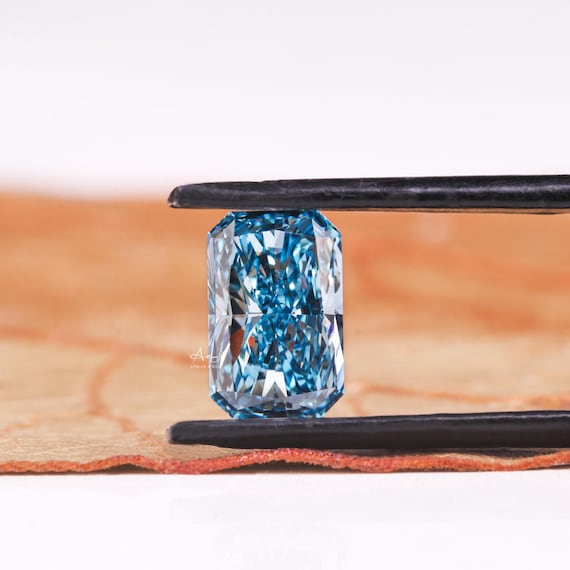 2.00ctラディアントカットブルーラボグロウンダイヤモンドリング ラディアントカットブルーラボグロウンダイヤモンド：鮮やかなブルー