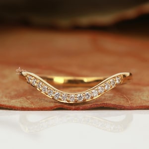 Runder gebogener Diamantring, nachhaltiger Ehering für Frauen, Nachhaltiger Diamantring für Frauen, Geschenk für Frau, Chevron Ring