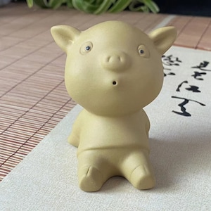 Lovely Ceramic pig Sculpture for Tea Lovers and Animal Enthusiasts cute pig  Figurine cute Animal home Ornament Yixing Zisha clay  tea pets.